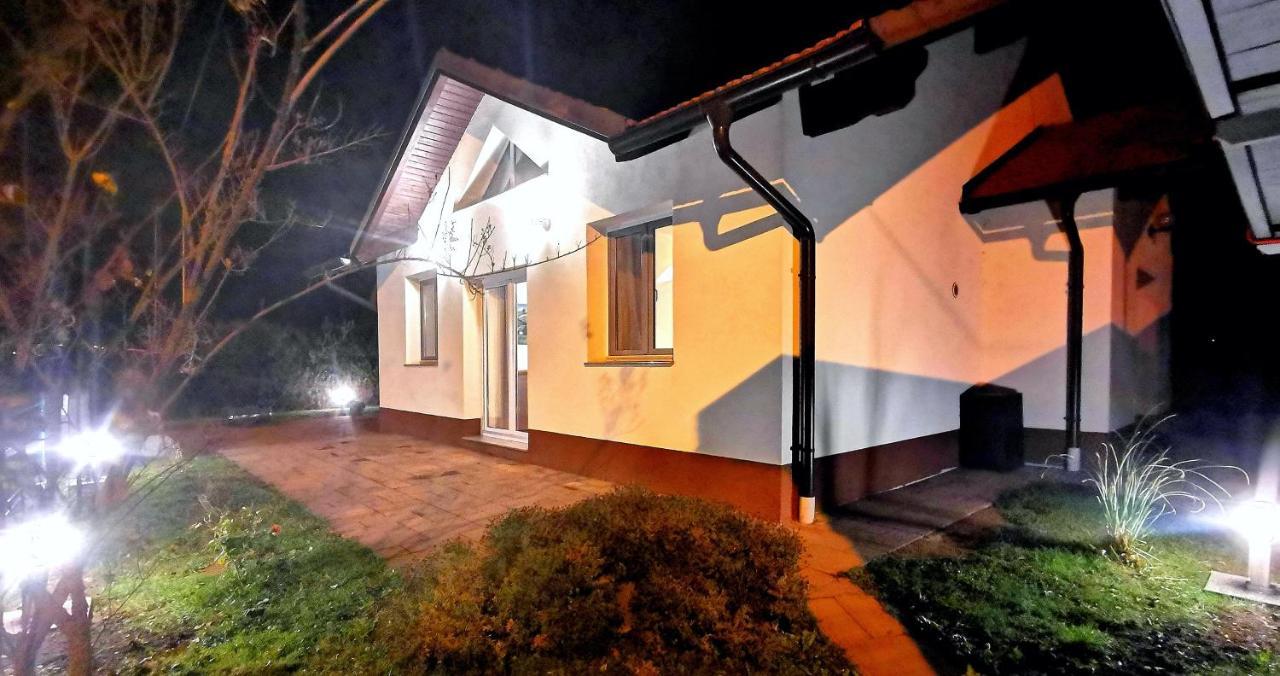 Holiday Home Melani Sinac Kültér fotó